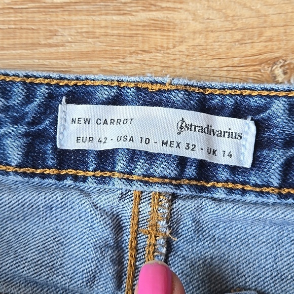 STRADIVARIUS New Carrot Studded Jeans Sz 10 - Picture 5 of 10